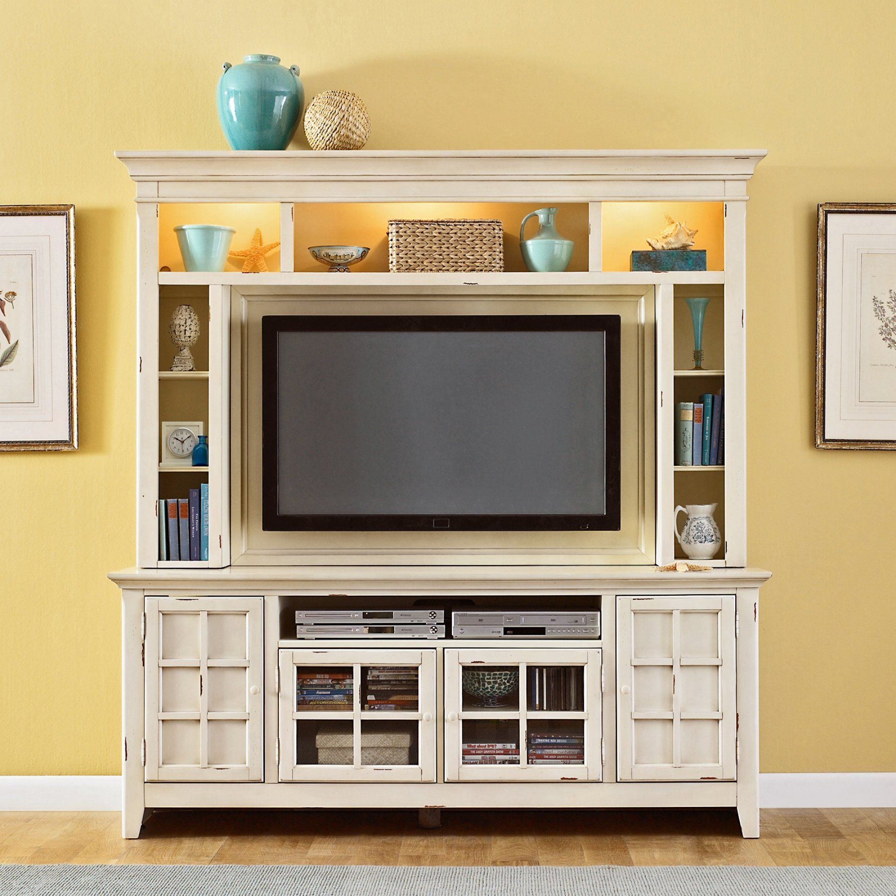 Enclosed tv cabinets for flat screens