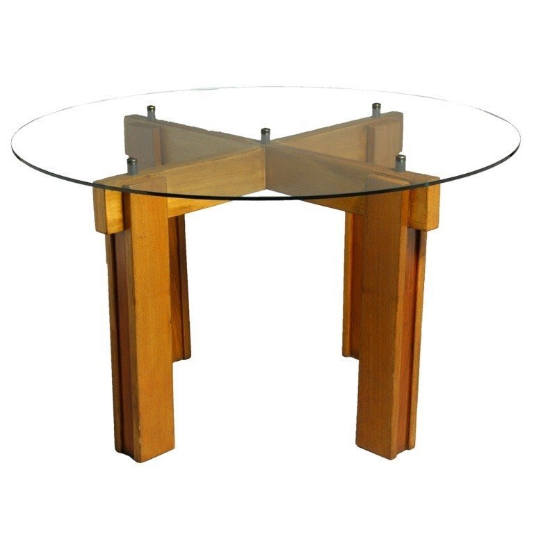 Unique round dining table