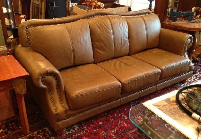 Leather Sofas With Nailhead Trim Foter   Couch With Nailhead Trim 