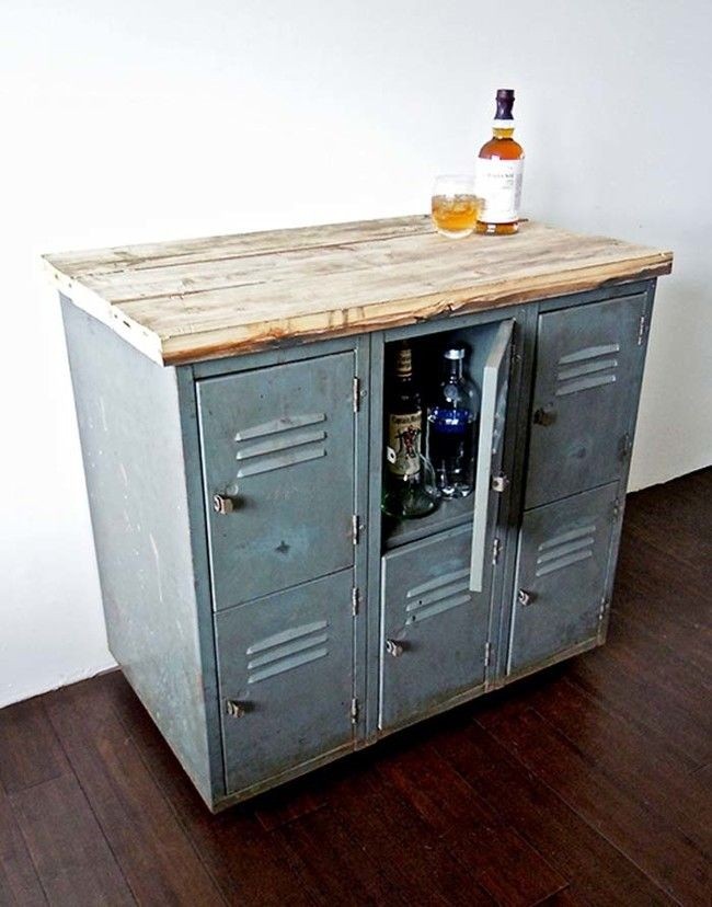 Lockable bar cabinet