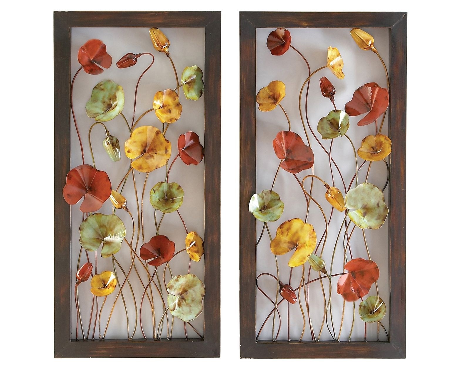 Metal Wall Flowers In Dining Room