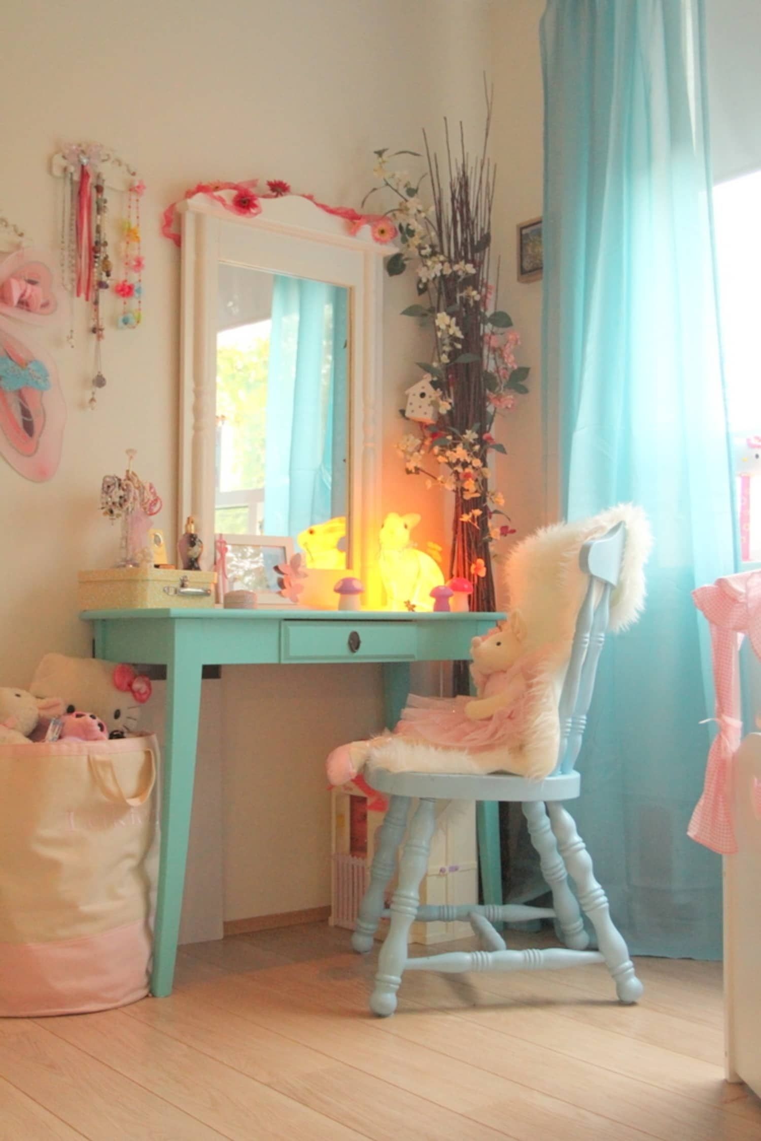 dressing tables for 6 year olds