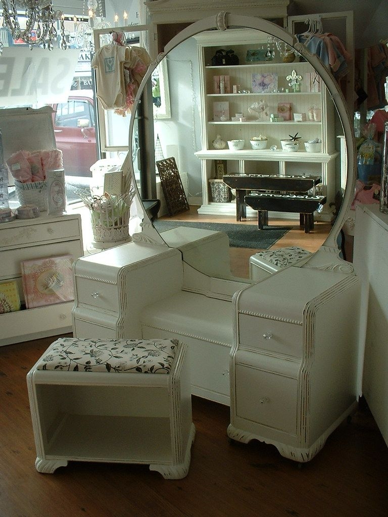 Antique white vanity set