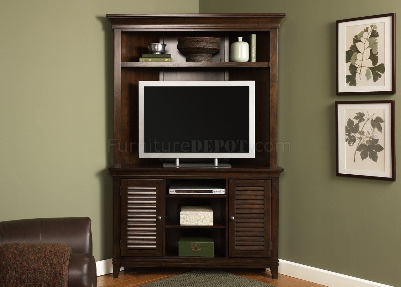 Entertainment center with hutch