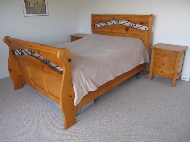 Metal and wood bedroom furniture