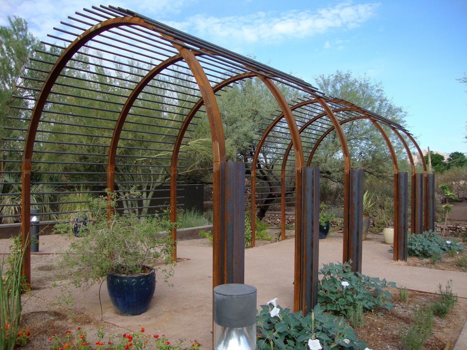 garden metal lattice