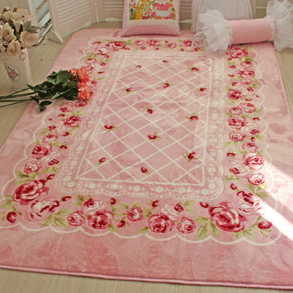 Rosy chic rug
