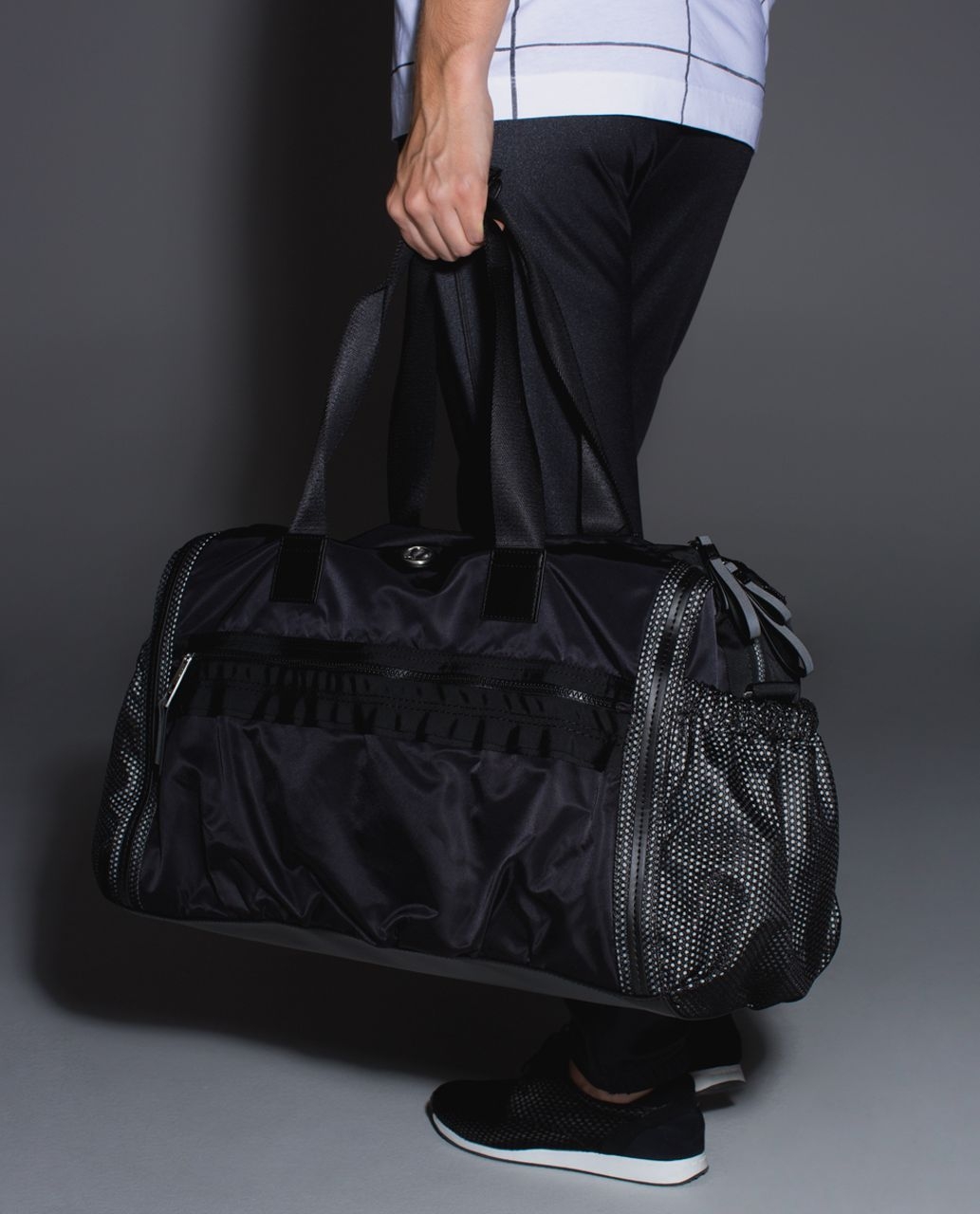 Sports bag with laptop compartment