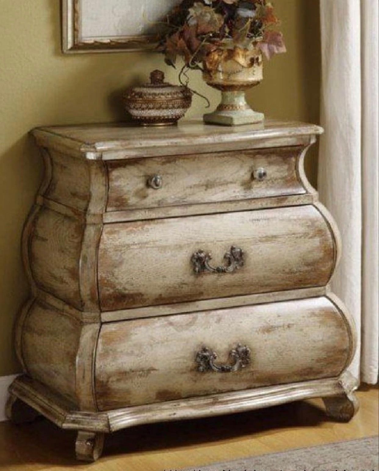 Distressed white bedroom furniture 1