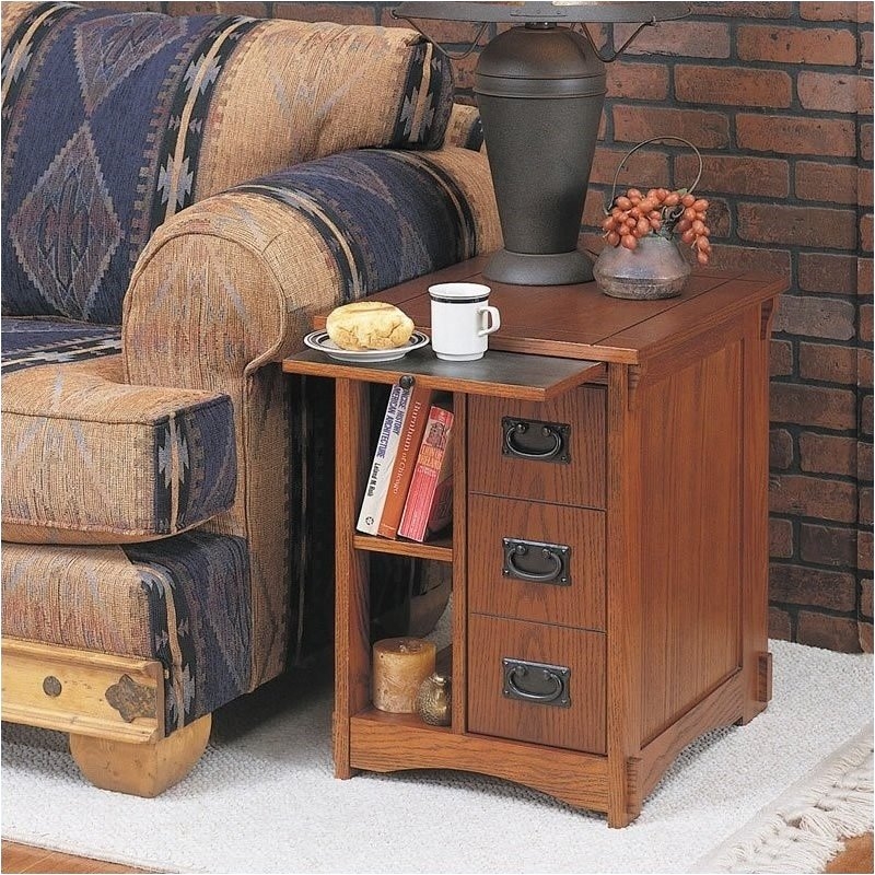 End table with magazine rack 2