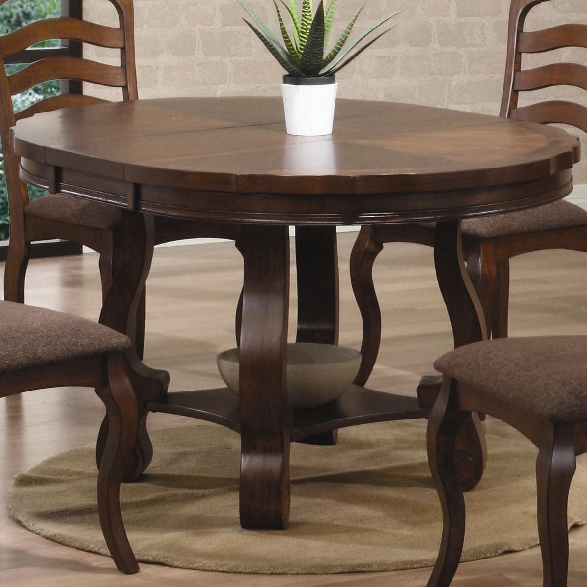 Round dining table with butterfly leaf 1