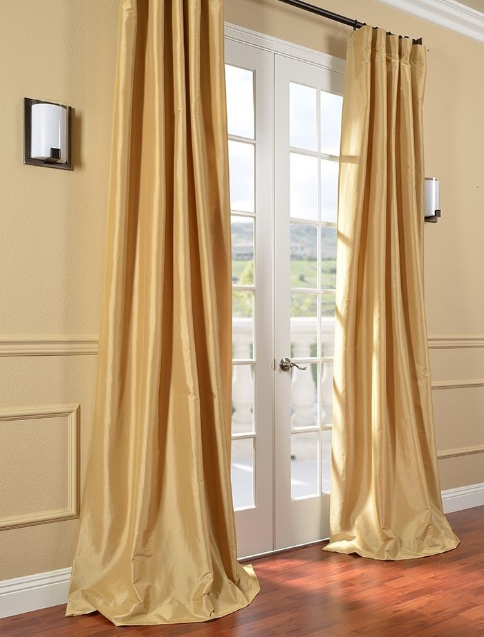 Striped taffeta curtains
