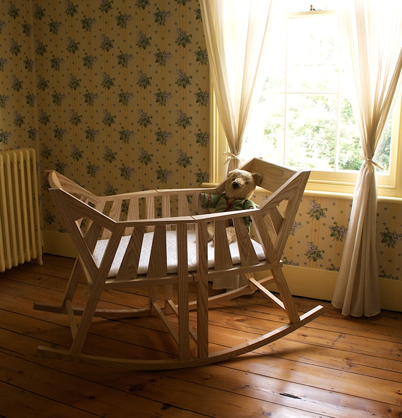 Wooden cradle for baby
