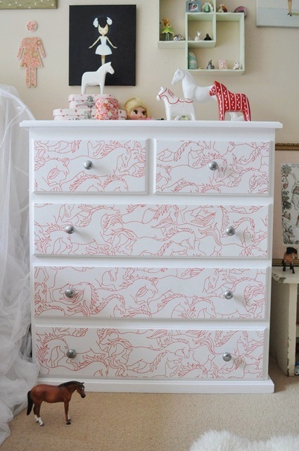 Baby girl chest of drawers
