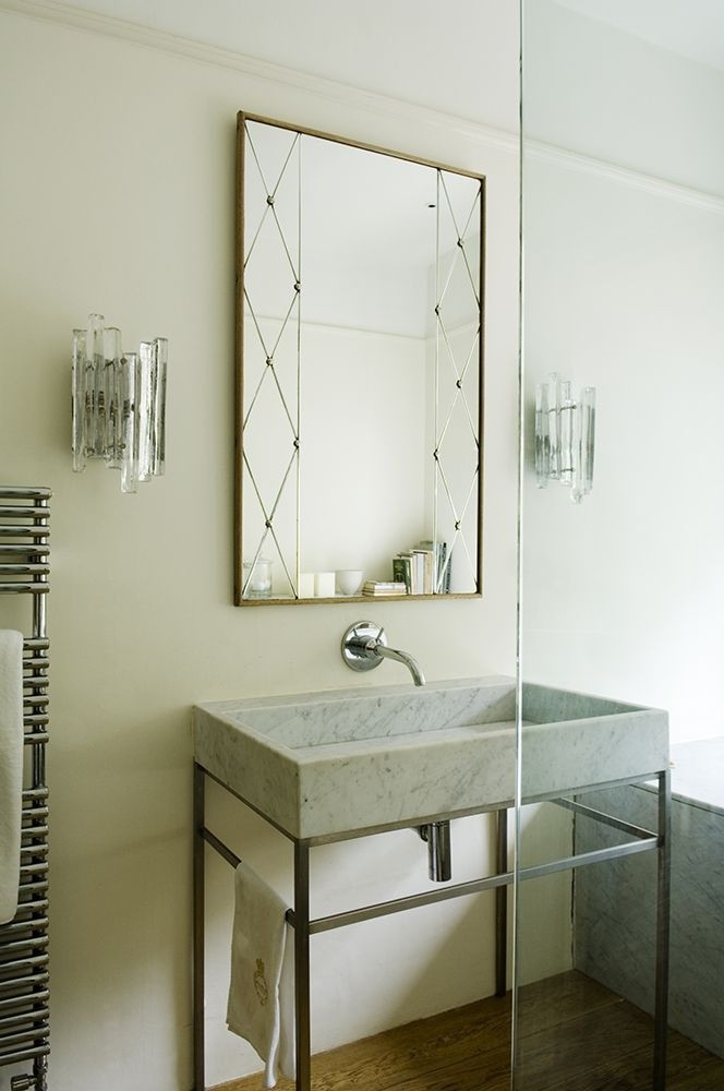 bathroom sink metal frame