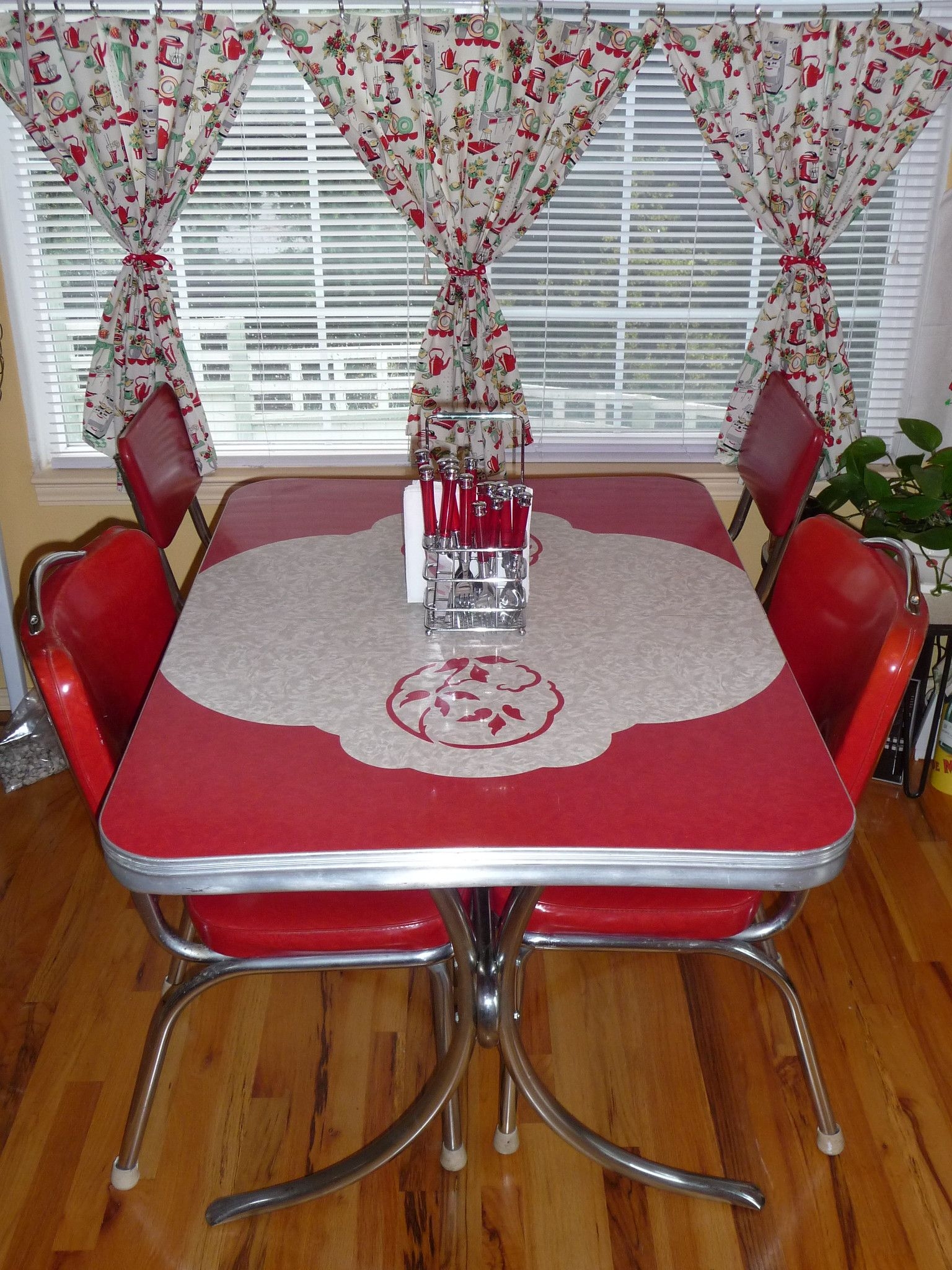 50's kitchen table and chairs hot sale