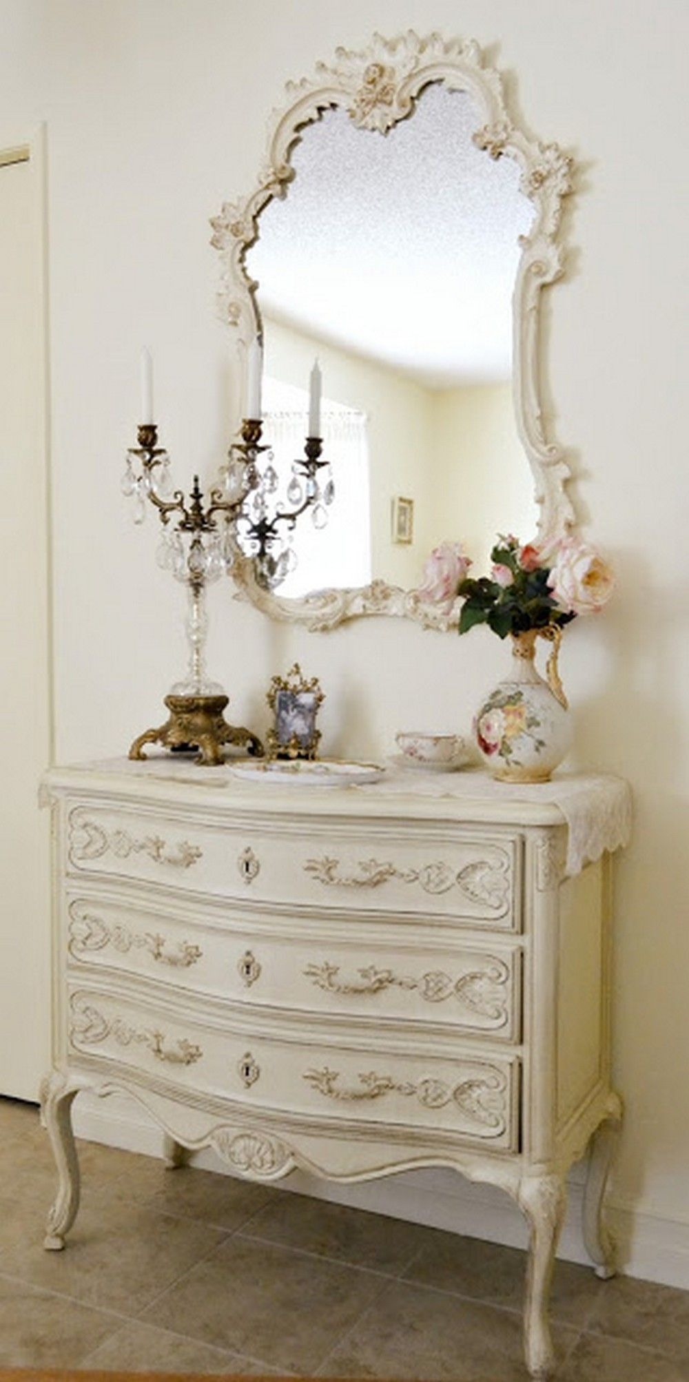 vintage bedroom furniture