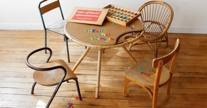 Childrens animal table and chairs