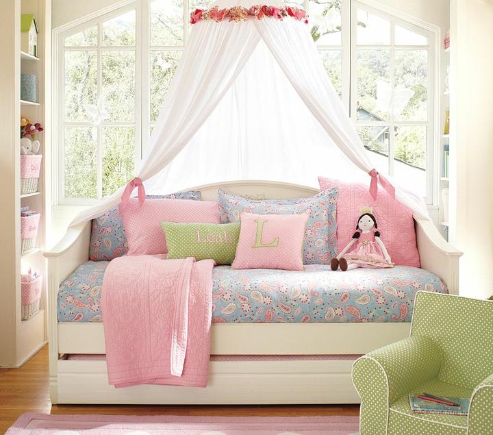Cute daybeds for girls