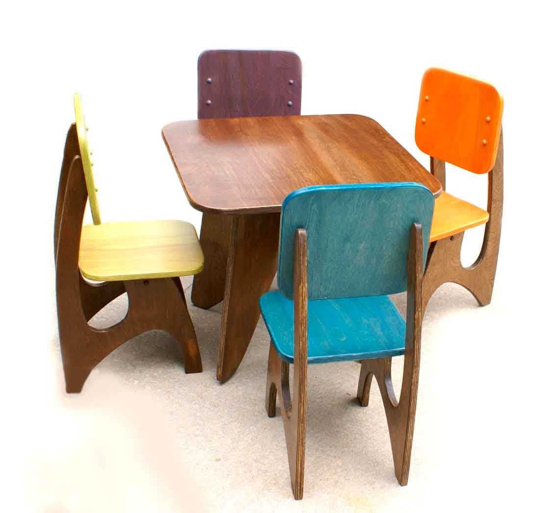 solid wood childrens table and chairs