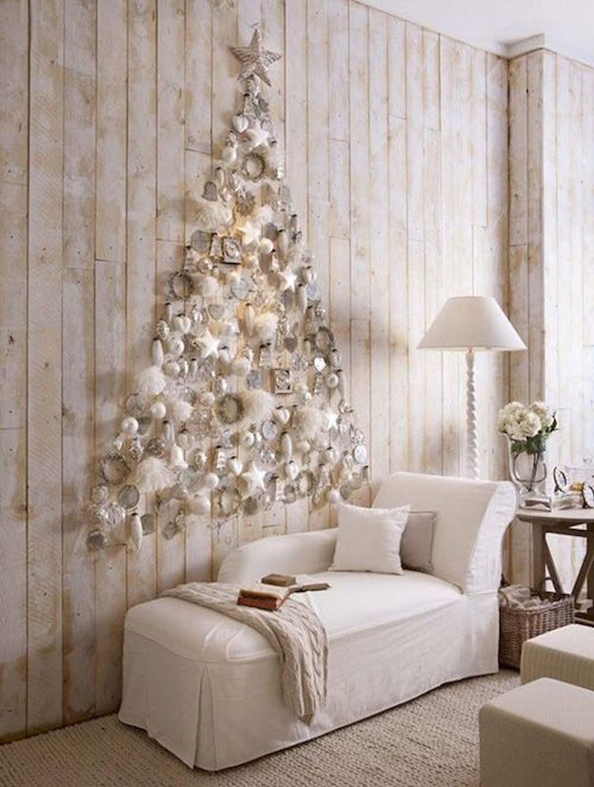 Flat christmas tree for outlet wall