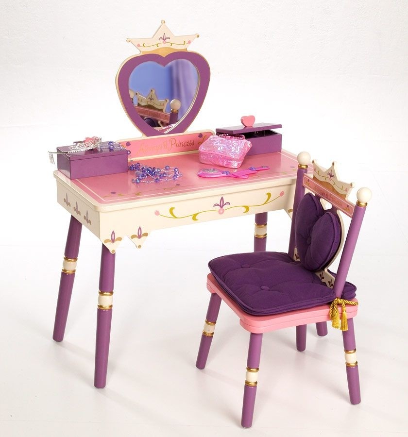 little girl play vanity set