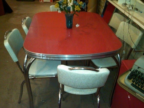 Red formica table online and chairs