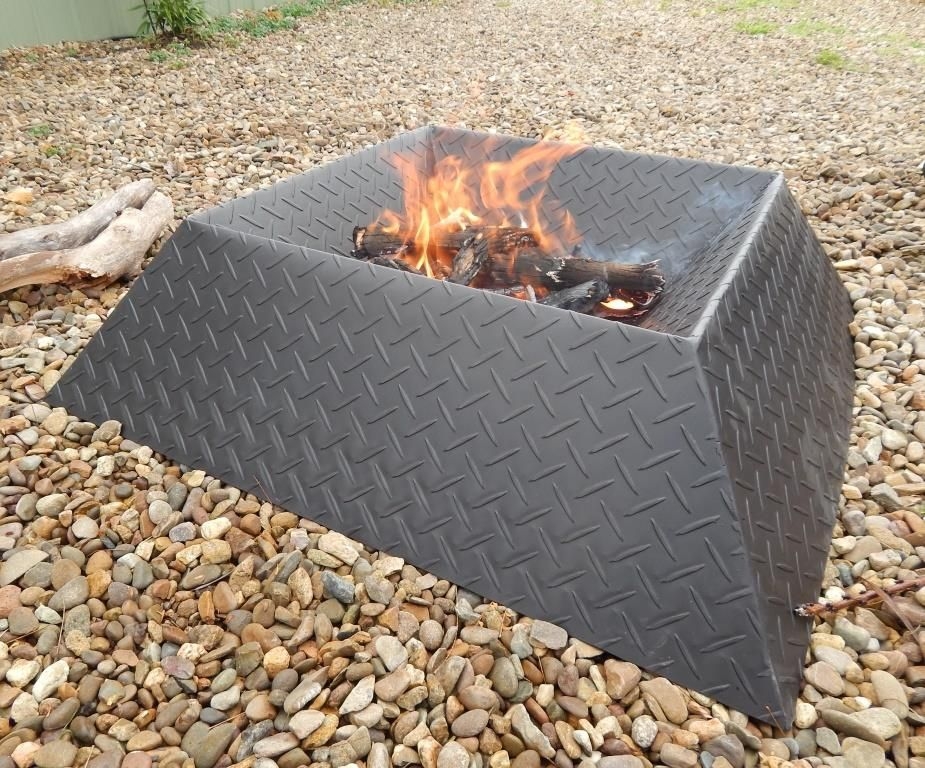 How to make a cool and compact fire pit from