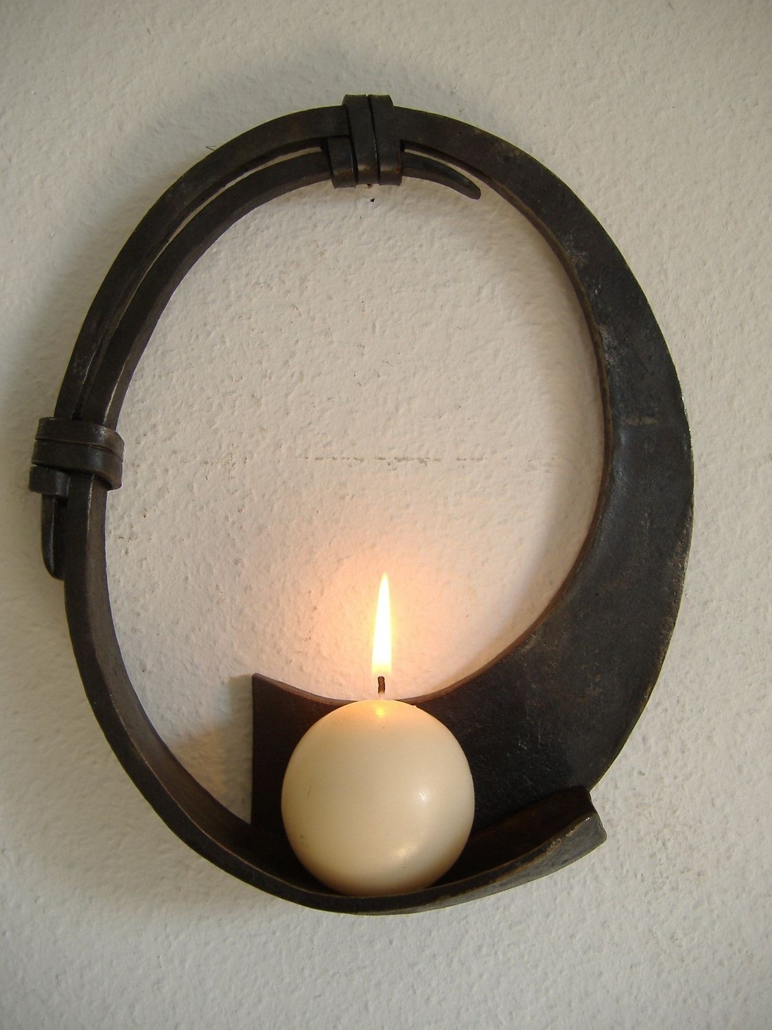 Round candle wall sconce