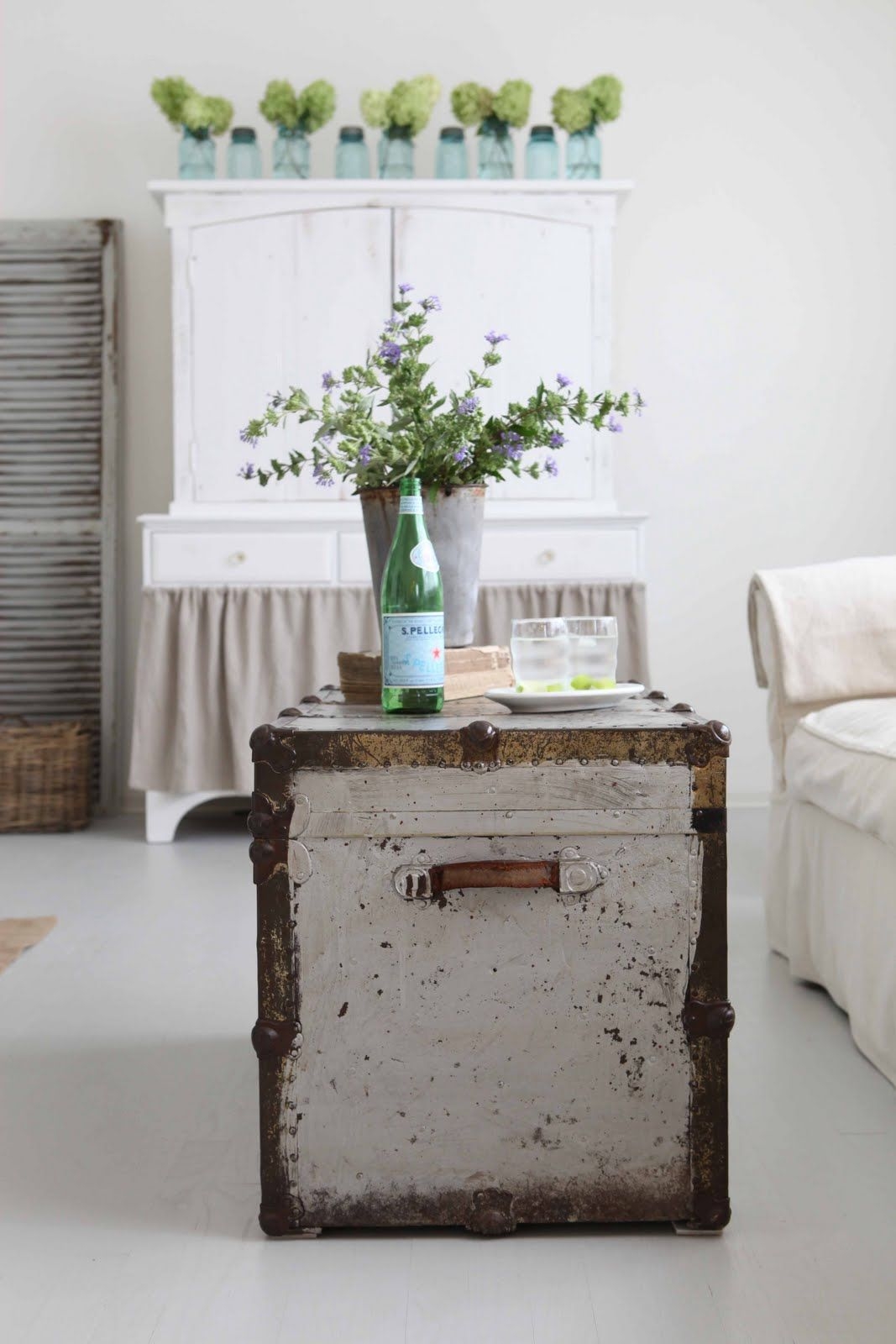 Vintage Trunk Coffee Table - Ideas on Foter