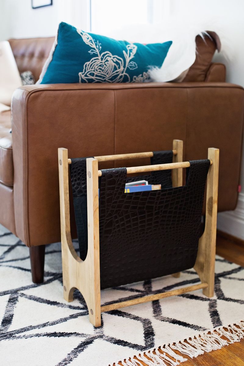 How to make a mid century inspired magazine rack curbly