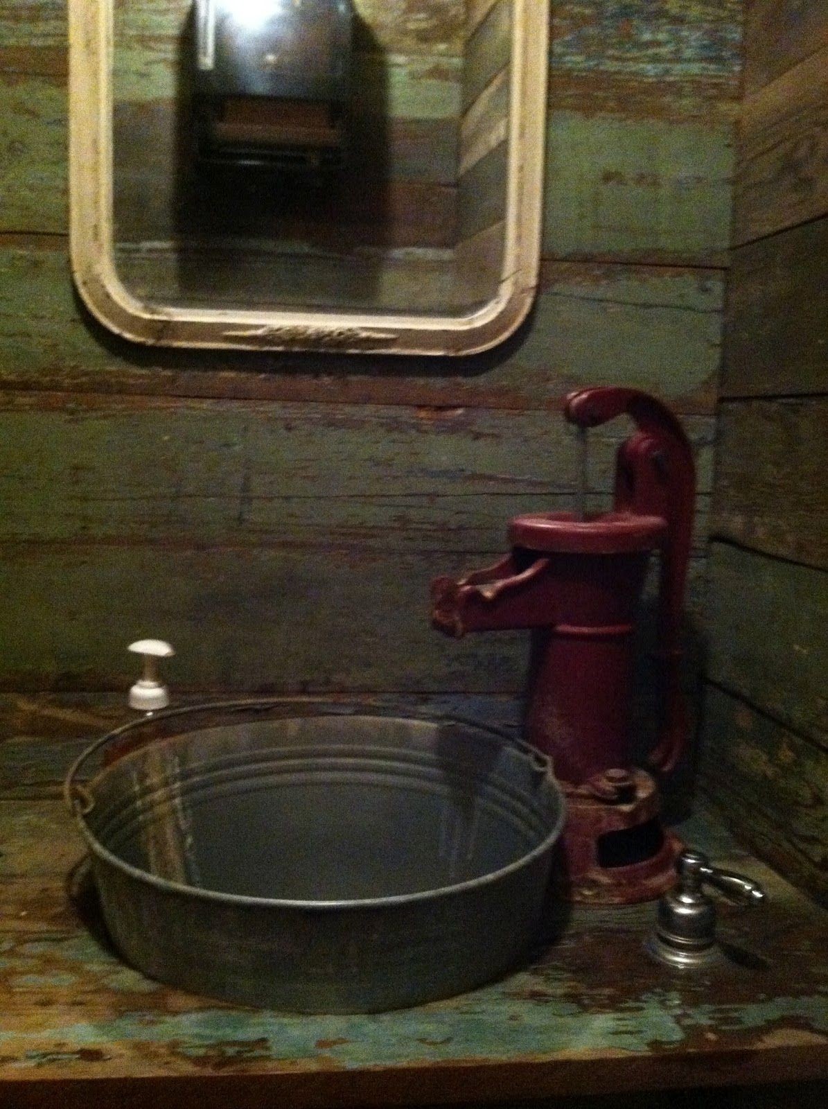 Ranch style sink