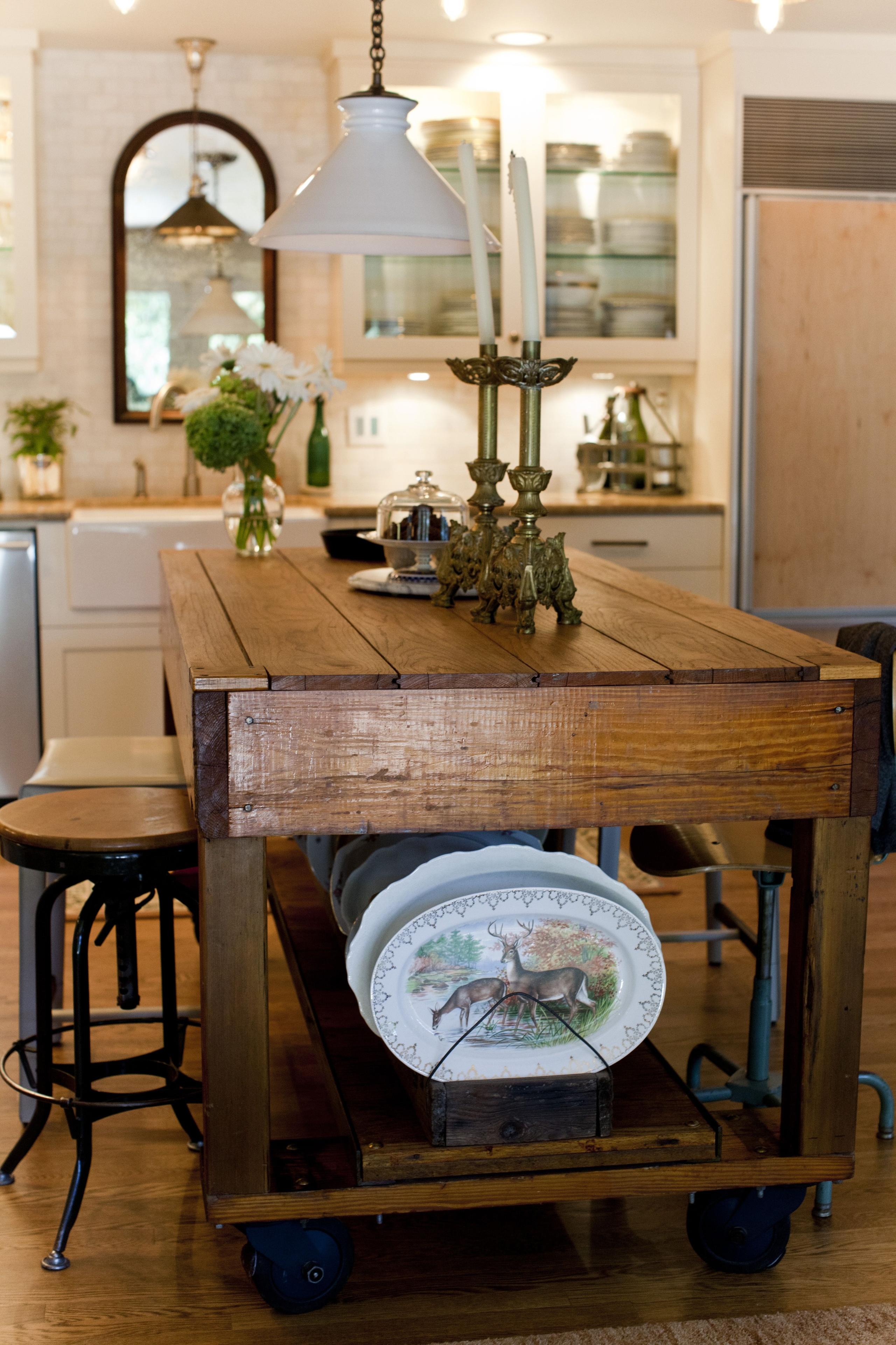 Rustic kitchen islands and carts 1