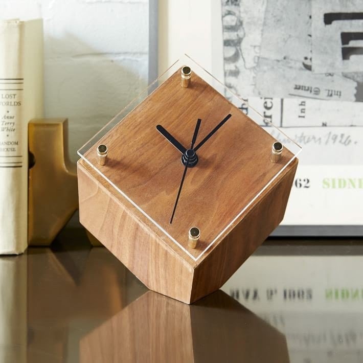 The best luxury table clocks