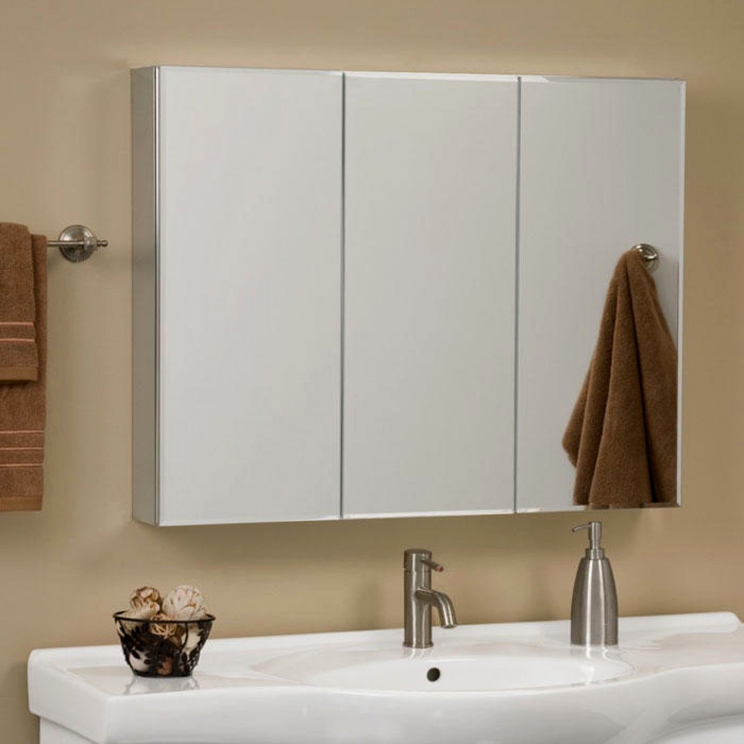 Tri fold bathroom mirror