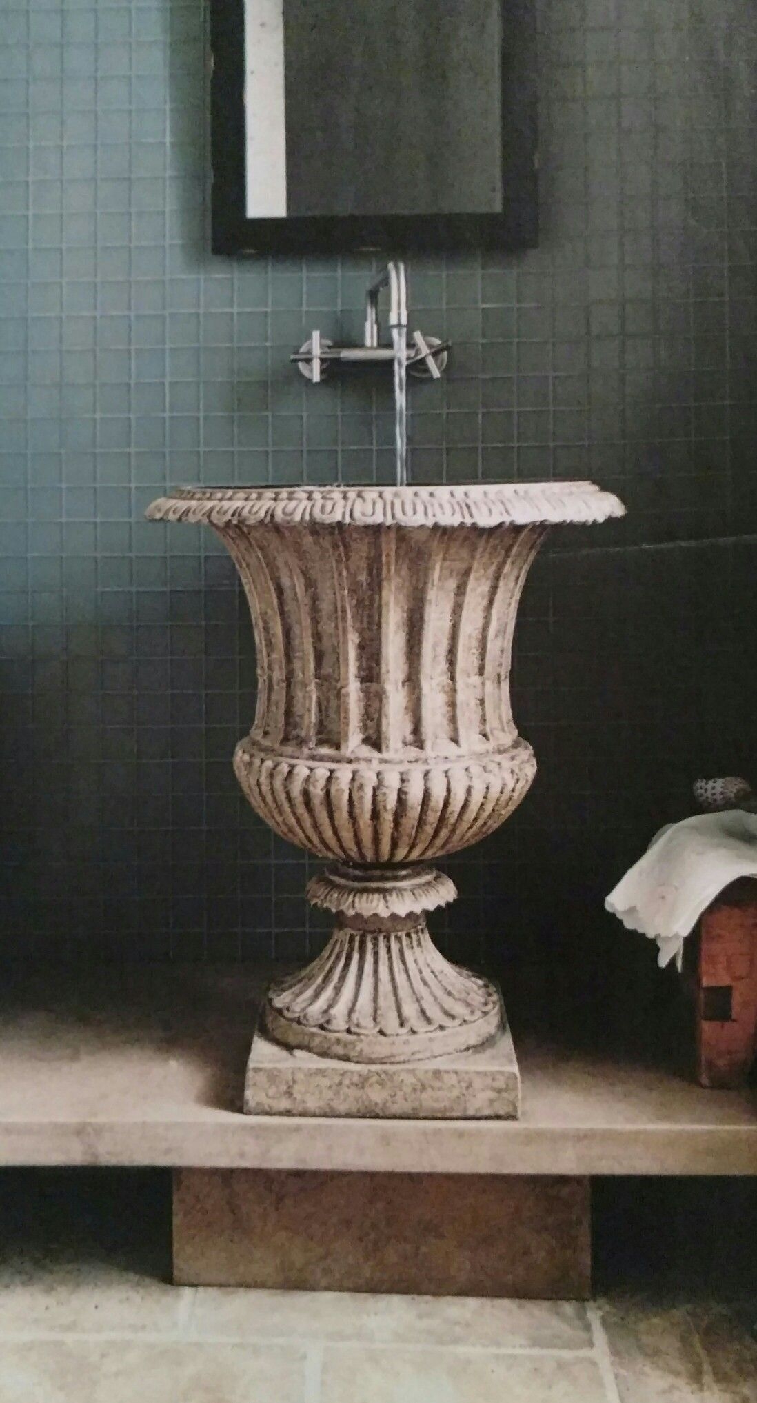Unique pedestal sinks 2