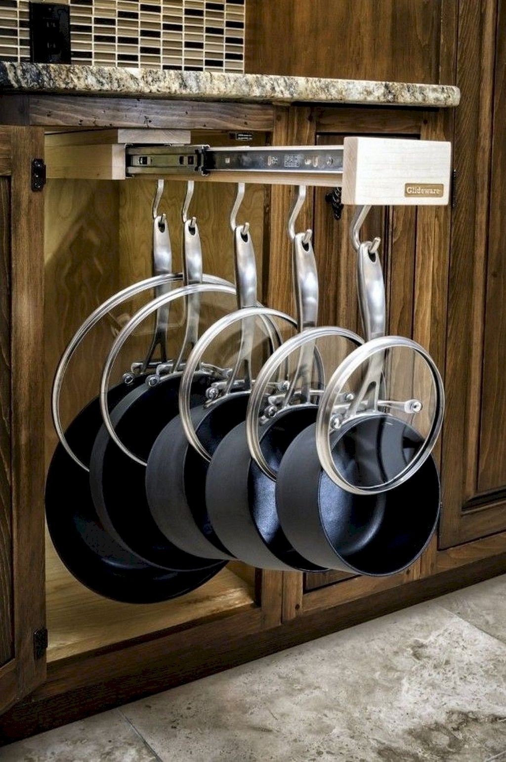 Cookware hangers
