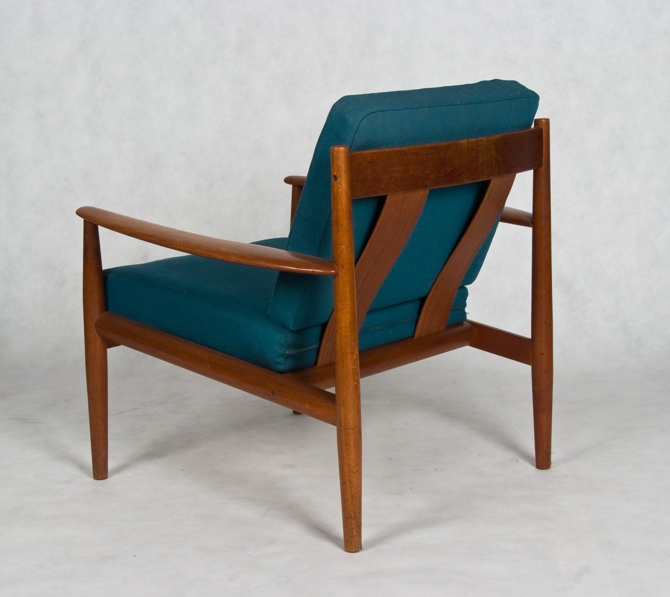 Danish arm chair with teak frame designed by grete jalk