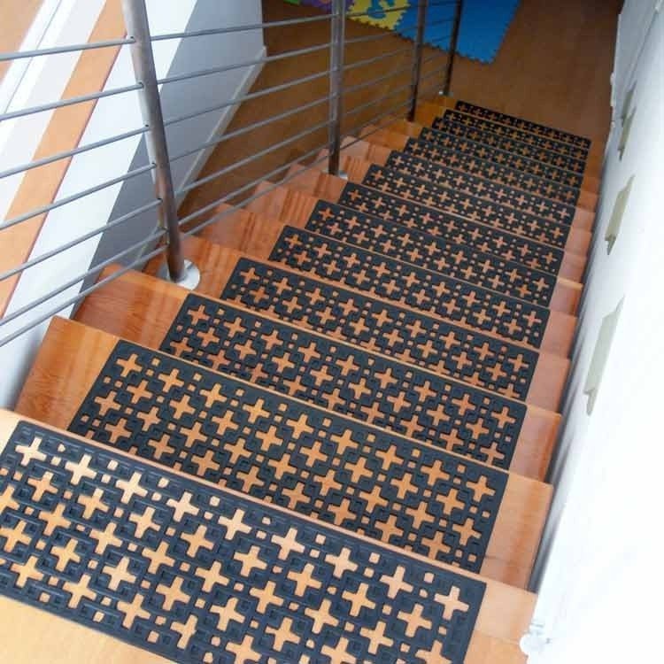 Stair treads carpet