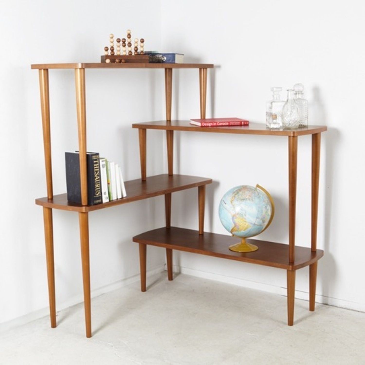 This corner shelf has multiple stacking configurations so you dont
