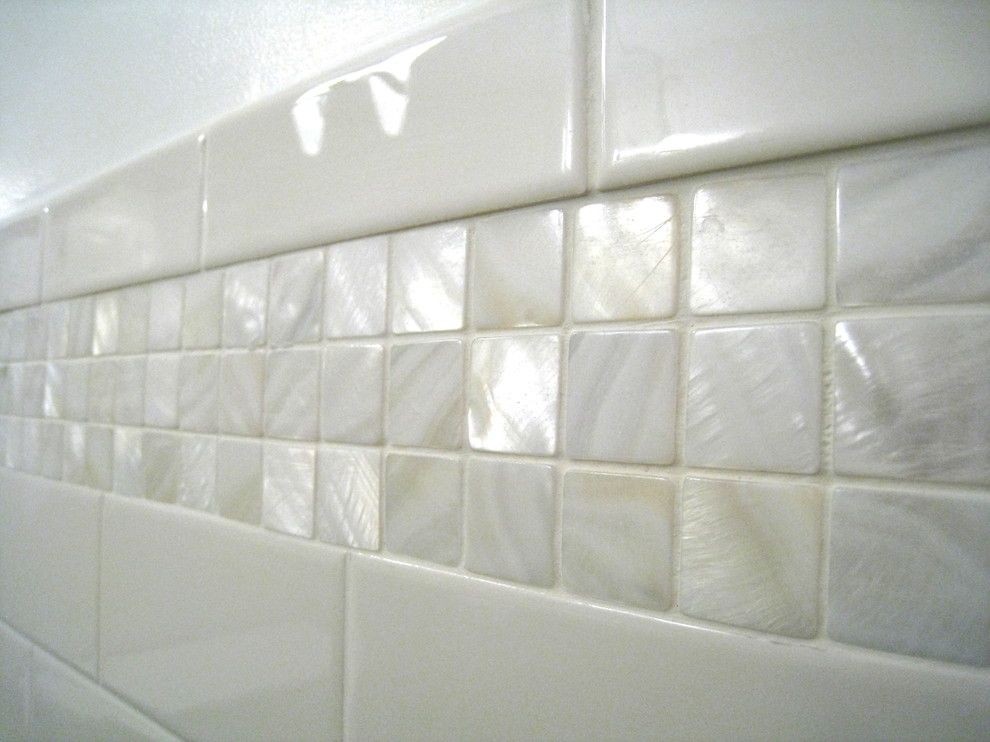 Tile borders for floors