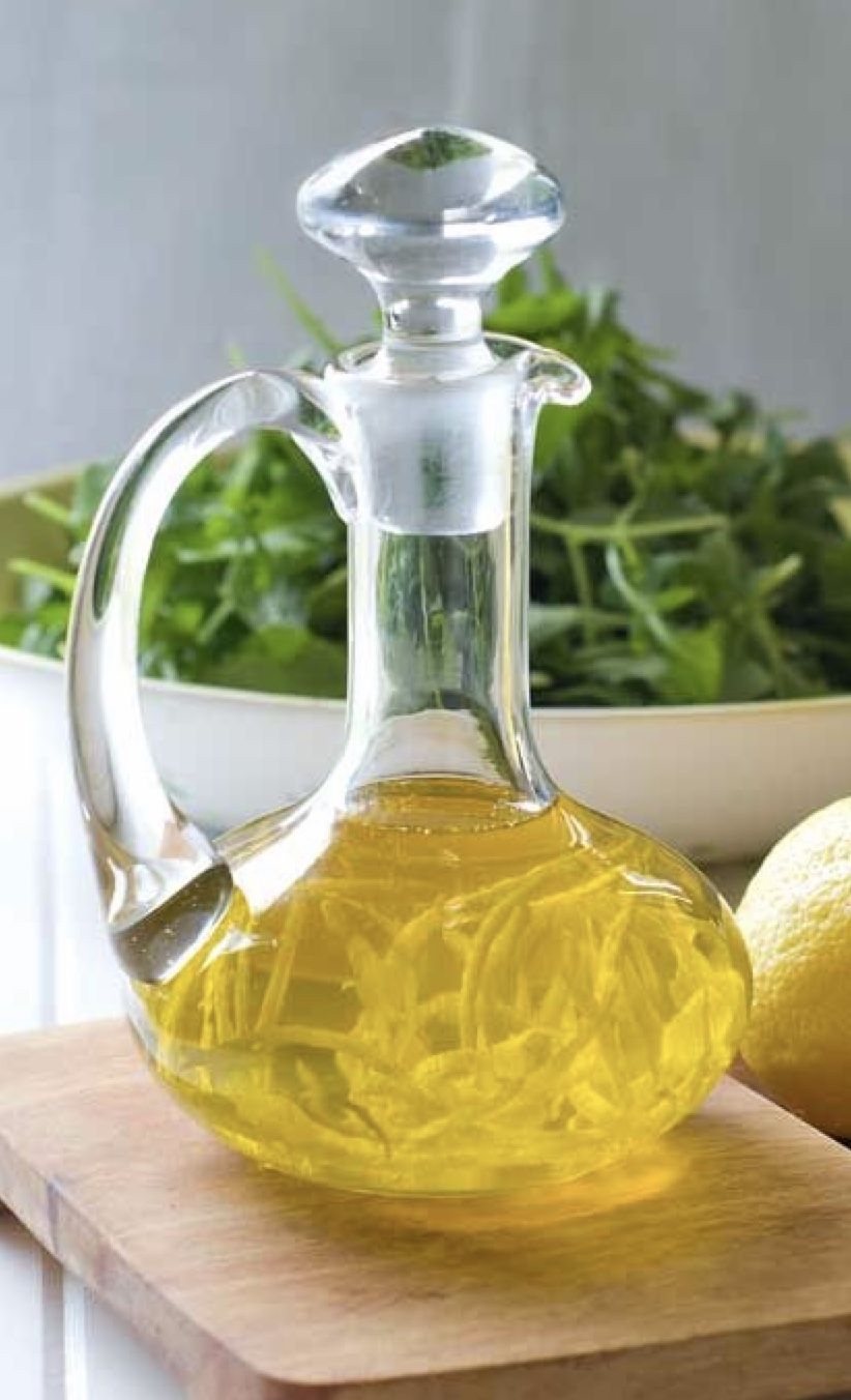 Combined olive oil and balsamic vinegar dispenser