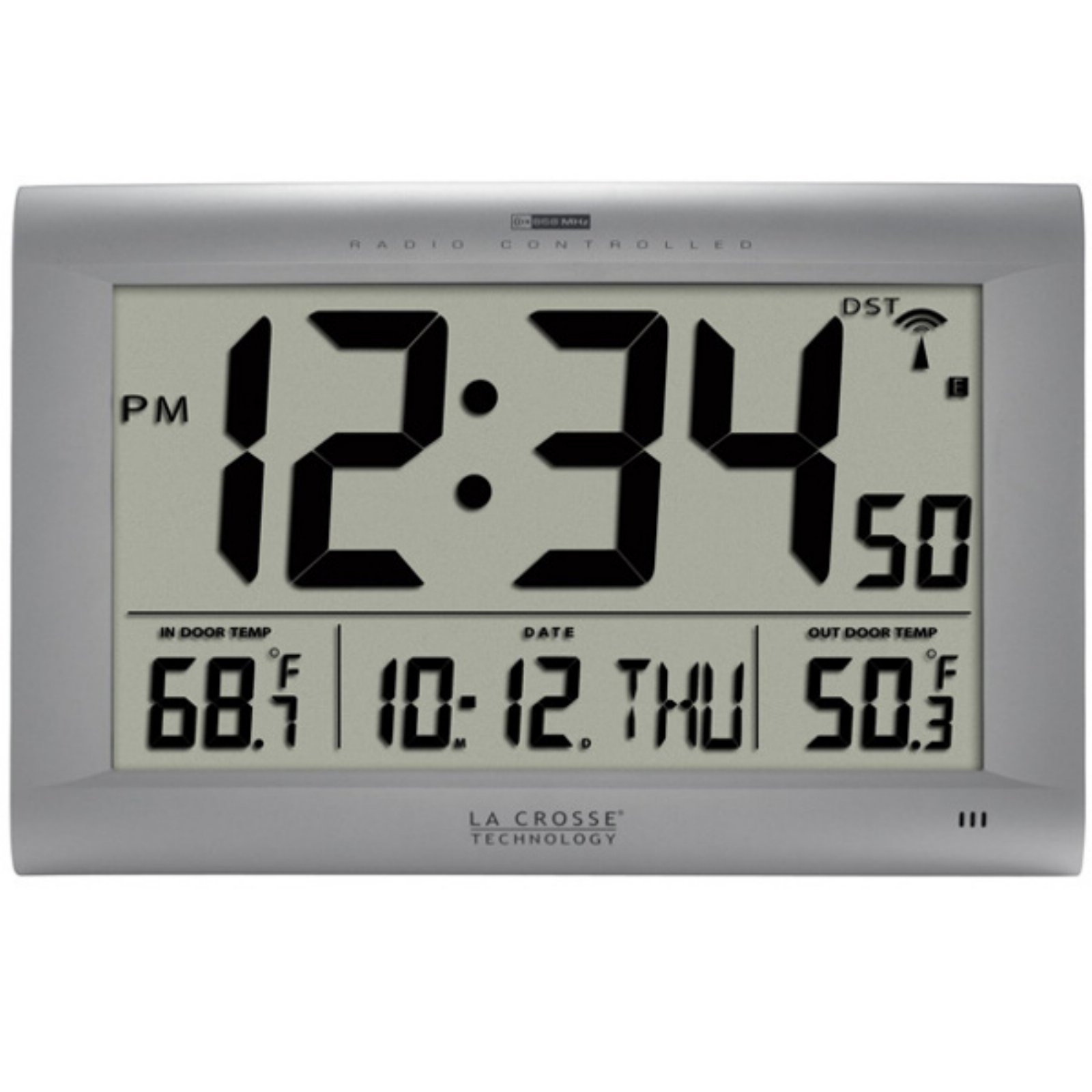 digital clock with day and date