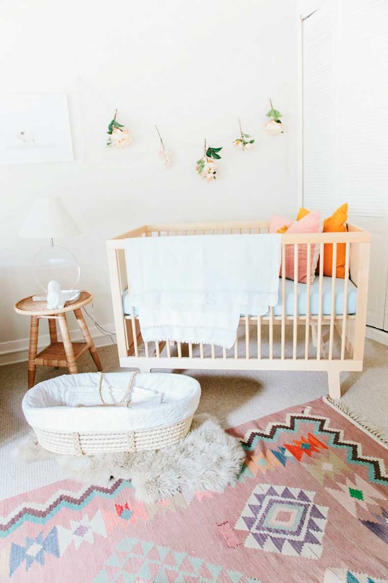 Natural wood baby crib 3