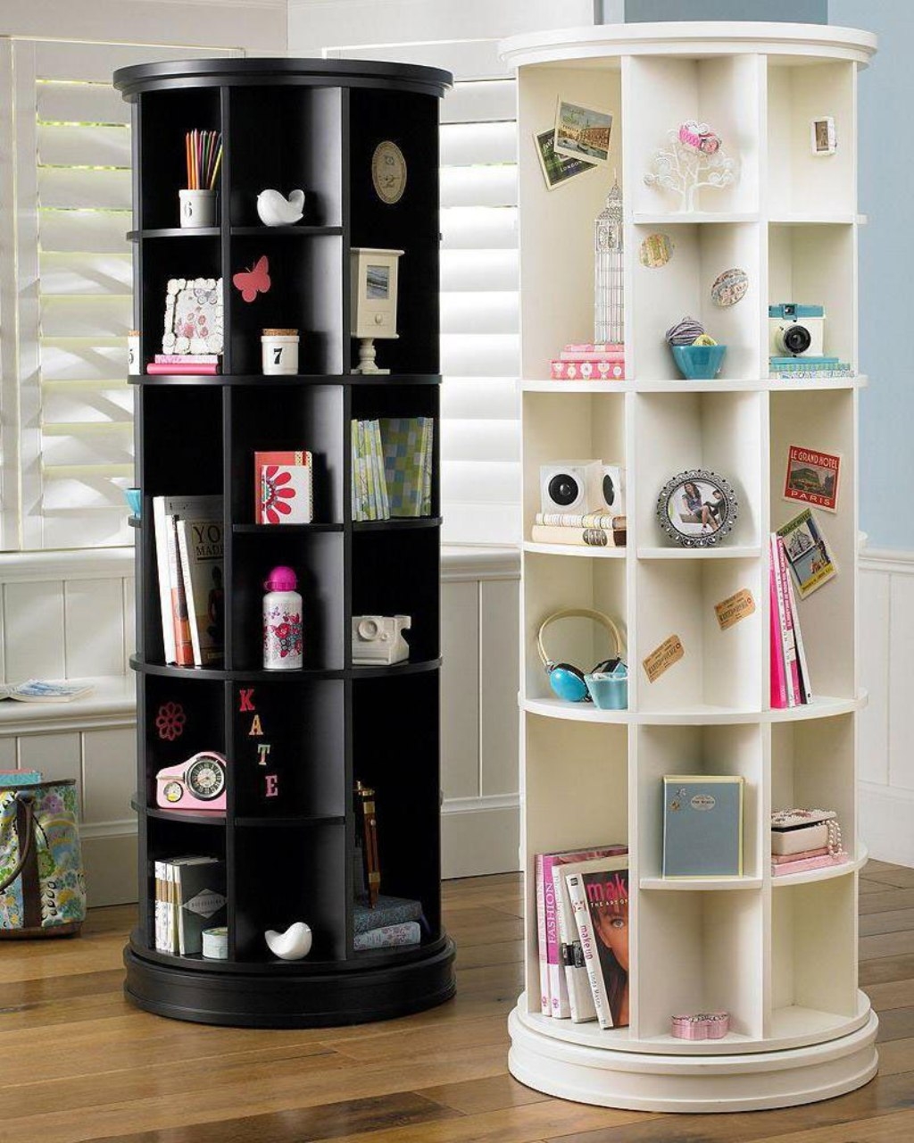 Minimalist Kids Corner Bookcase for Small Space