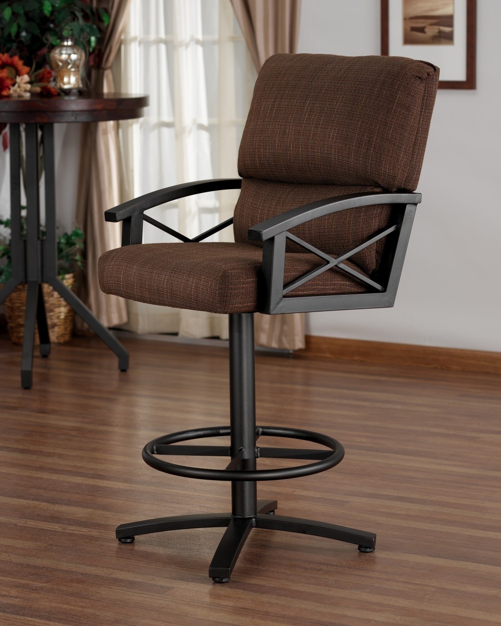 Swivel bar stools with arms 1