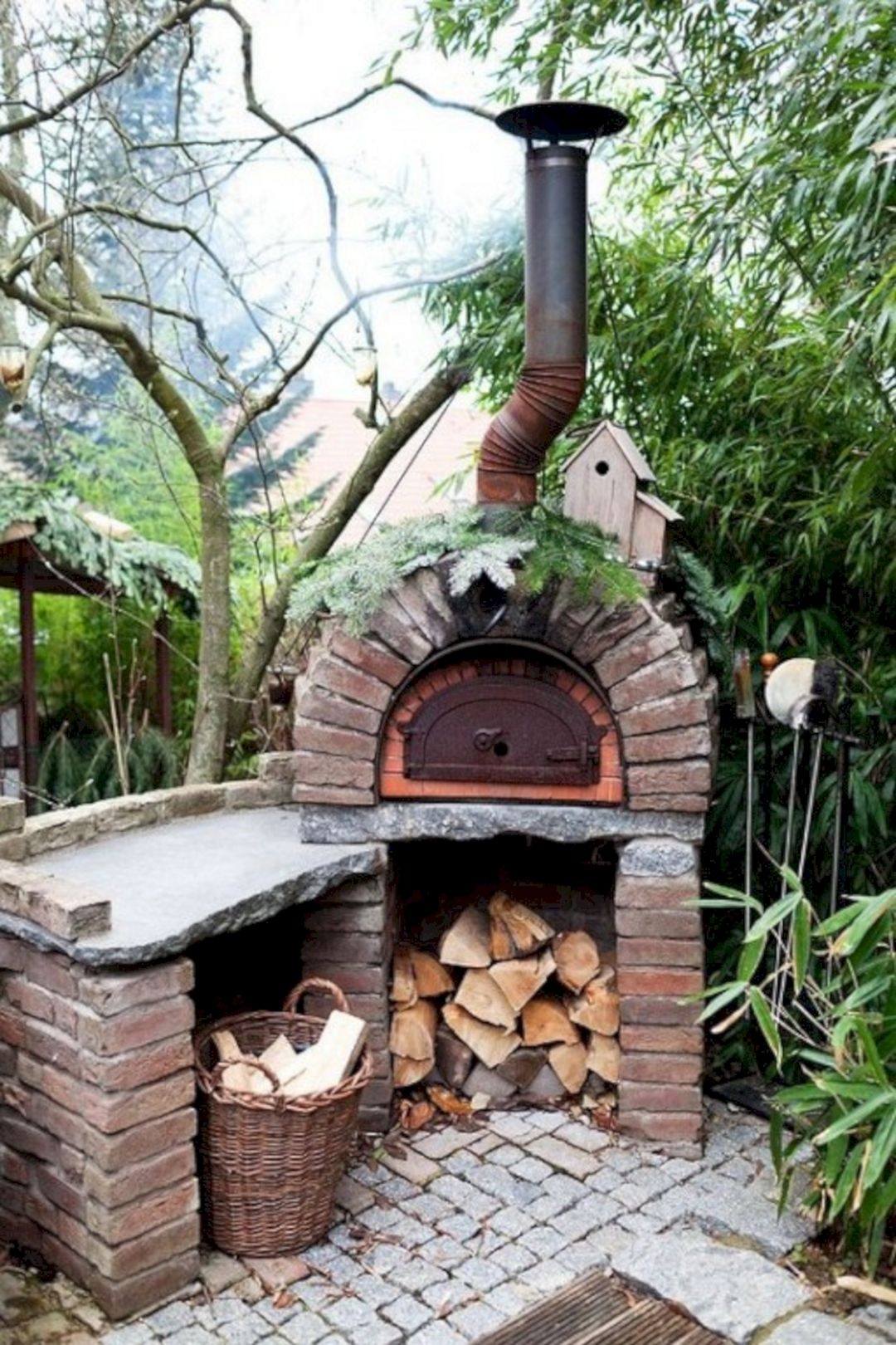 Outdoor Wood-fired Cooking - Center Stove & Fireplace