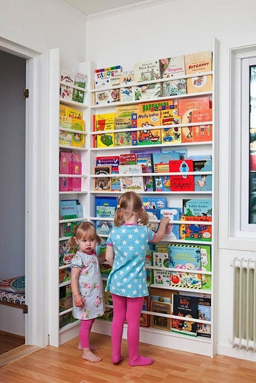 childrens book shelves wall