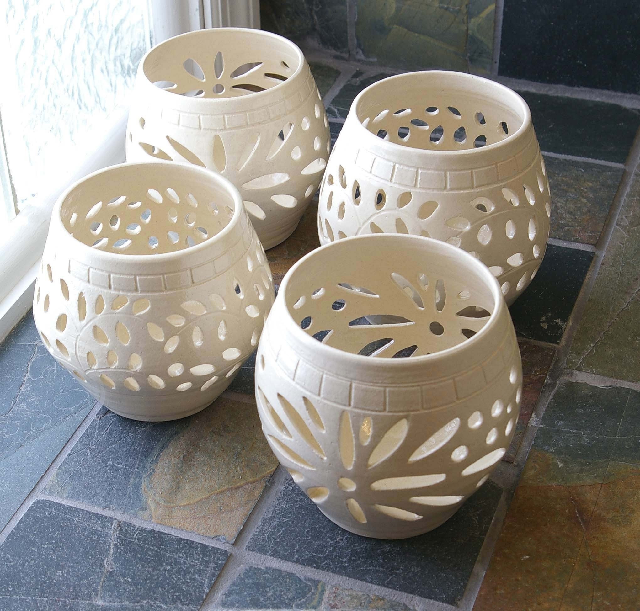 Handmade claystoneware pottery white