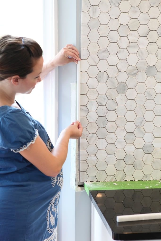 Honeycomb tile backsplash